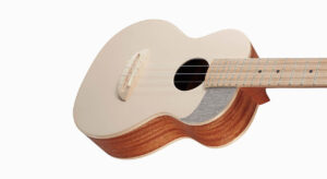 aNueNue UT-10 AM kremowe ukulele tenorowe