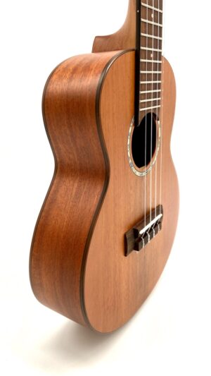 aNueNue C3E ukulele koncertowe z przetwornikiem