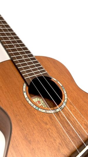 aNueNue C3E ukulele koncertowe z przetwornikiem