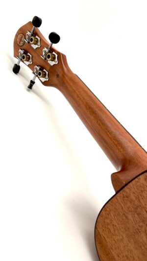 aNueNue S3E ukulele sopranowe z przetwornikiem