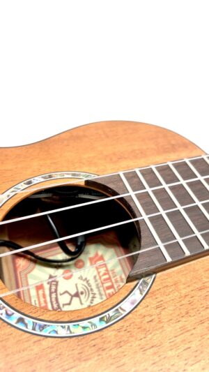 aNueNue S3E ukulele sopranowe z przetwornikiem