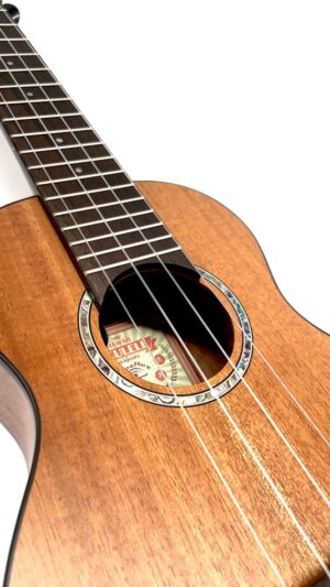 aNueNue S3E ukulele sopranowe z przetwornikiem