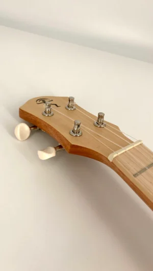 aNueNue US-10 LC różowe ukulele sopranowe