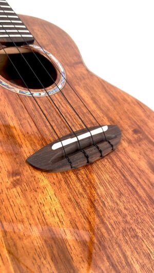 AKK2 AK14264 Bridge aNueNue AKK2 - Hawaiian Koa - ukulele koncertowe