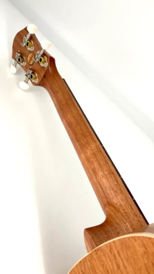 aNueNue UT-10 BA błękitne ukulele tenorowe gryf szyjka tył