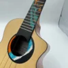 AKAMA HOX SC – ukulele koncertowe z żywicznymi zdobieniami na podstrunnicy i rozeta