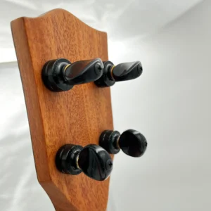 Ili L1-CA - ukulele koncertowe z litej akacji klucze