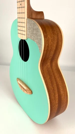 aNueNue UT-10 IG Ice Green Sopran Right
