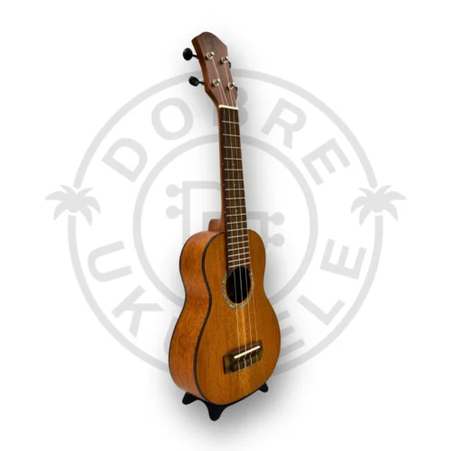 Anuenue s3 sopran mahoniowy top solid angle
