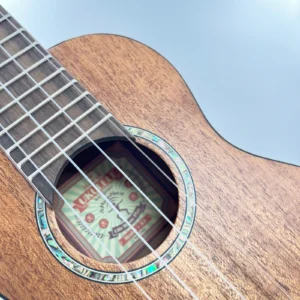 Anuenue s3 sopran mahoniowy top solid rozeta